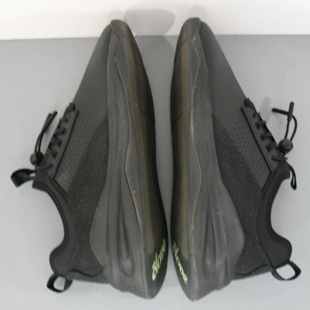 Clove Women's Black Leather‎ Slip On Sneakers Nurse Shoes Size 8